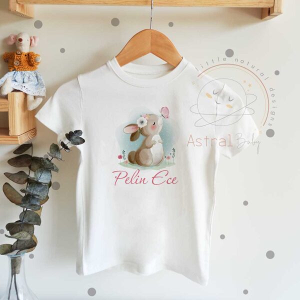 Sevimli Tavşan ve Kelebek Desenli Çocuk T-shirt